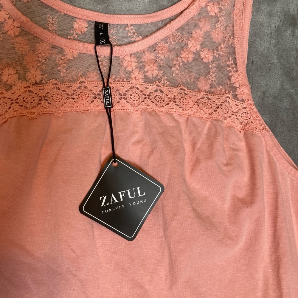 Women’s Coral/Pink Lace Trim Sleeveless Peplum Top - Picture 4 of 13